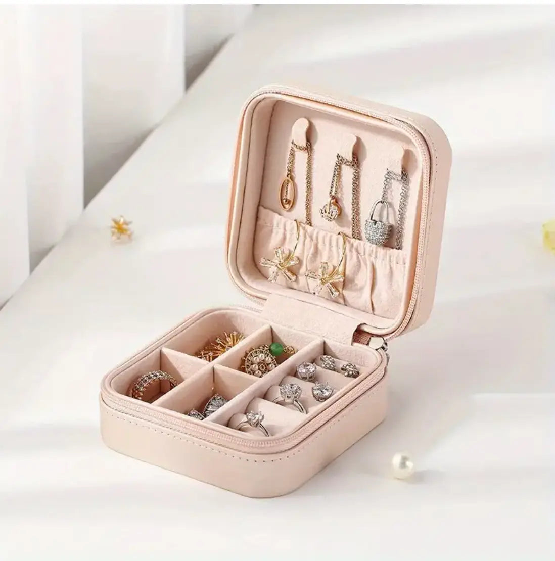 Astoria's Jewelry Organizer