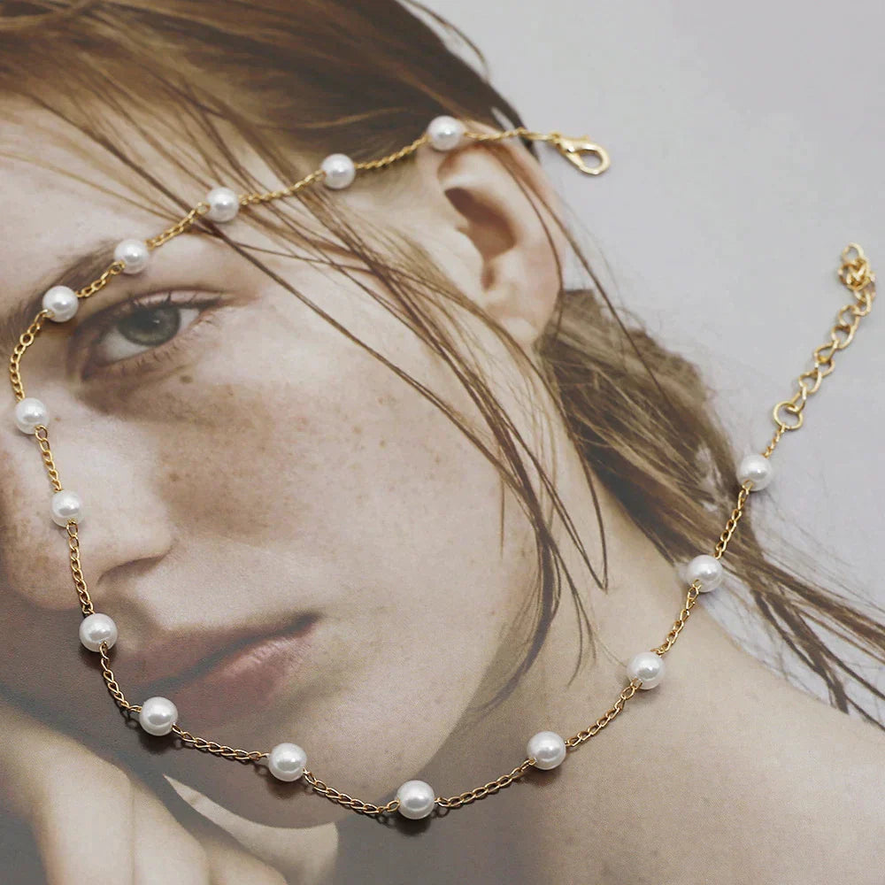 Collar de perla pequeña en oro