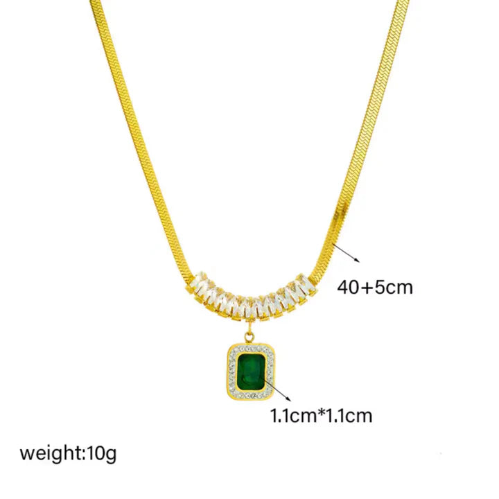Isolde Ravaryn Jewelry Set