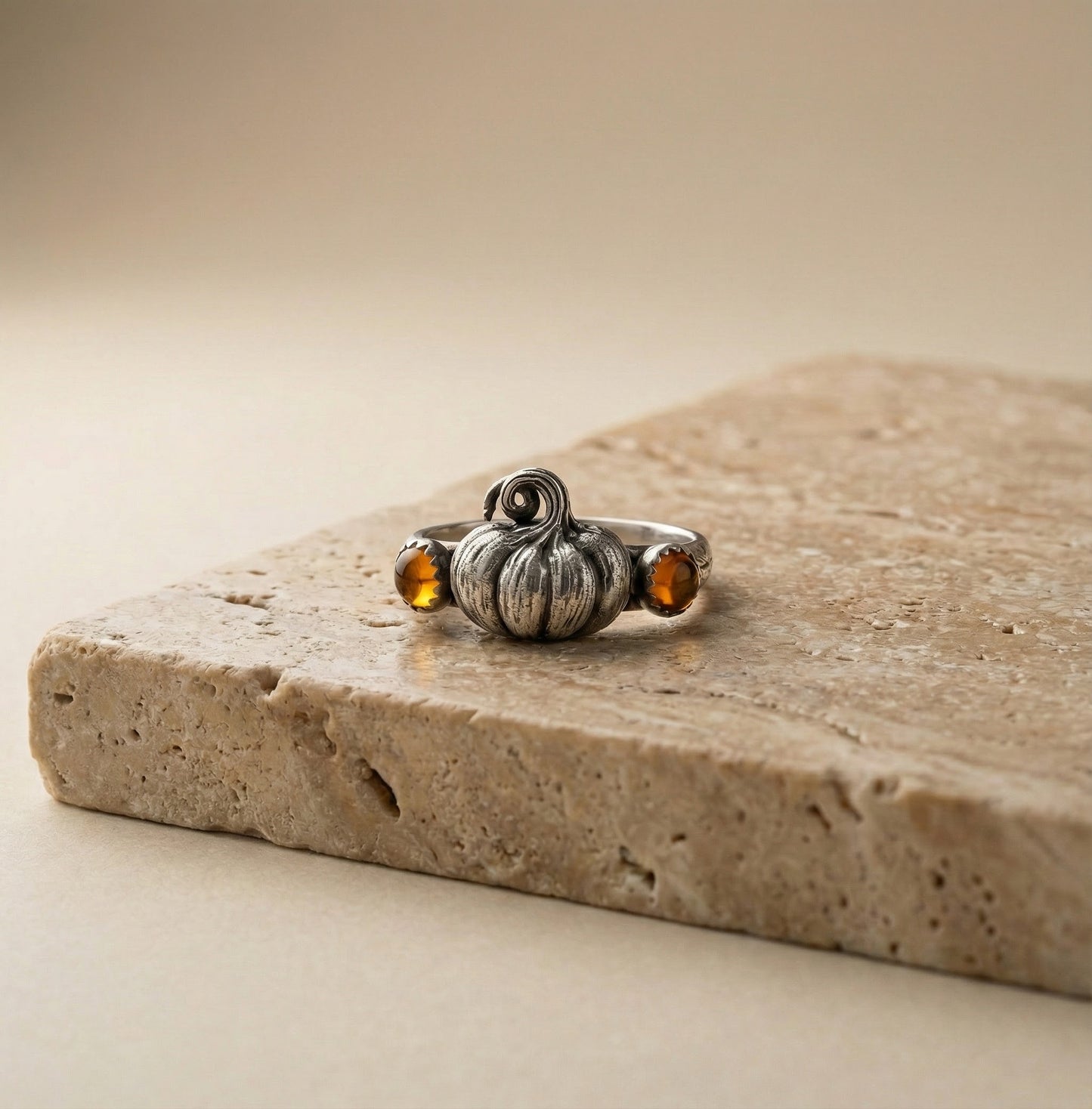 Pumpkin Muse Elegance Ring