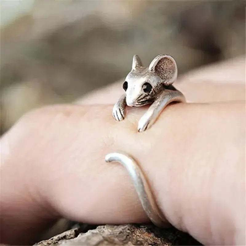 Anillo vintage de plata con ratón