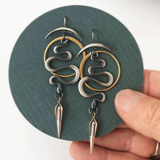 Pendientes irregulares geométricos en espiral serpentina