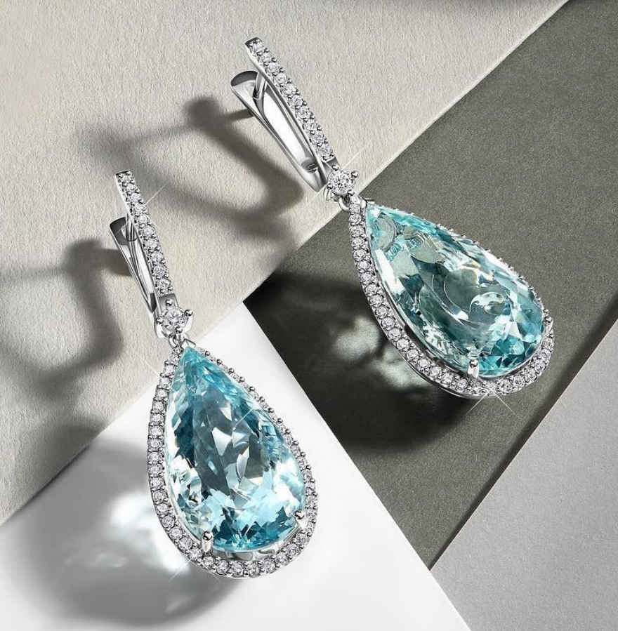 Pear Cut Aquamarine Sapphire Jewelry Set – Necklace & Earrings