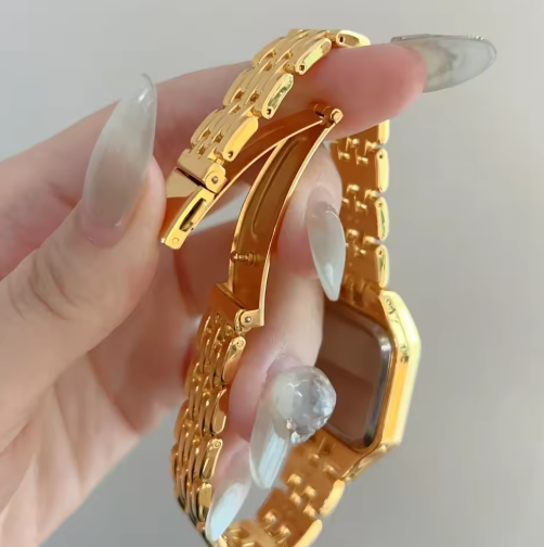 Luxurious Polished Silver Square Wristwatch Roman Dial