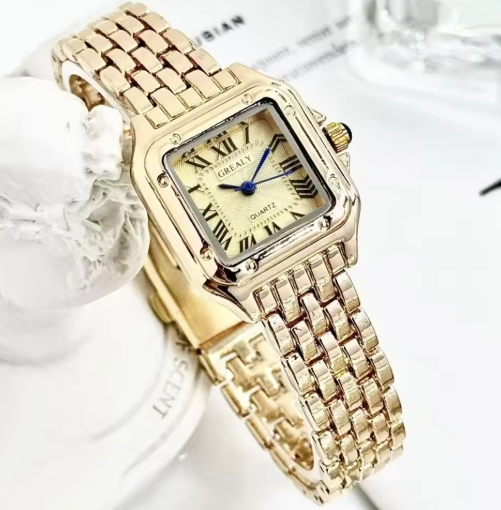 Luxurious Square Dial Leather Strap Quartz Timepiece