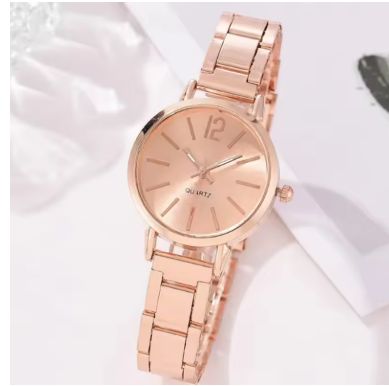 Reloj minimalista elegante en tono dorado y acero inoxidable