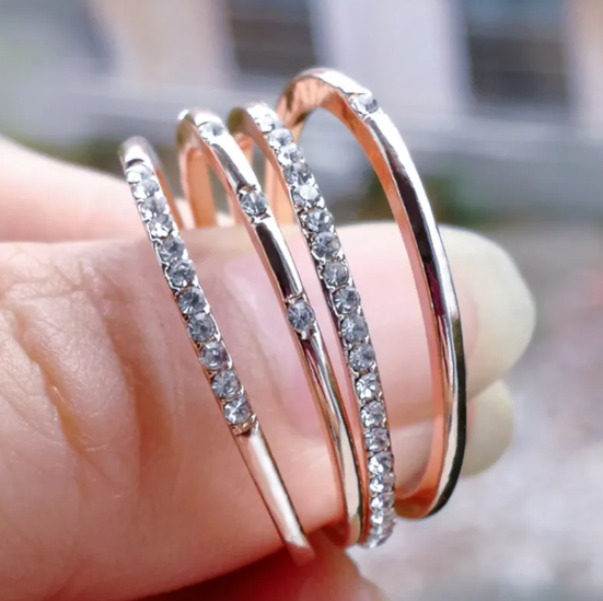 Čtvercový zirkonový prsten se čtyřmi diamanty