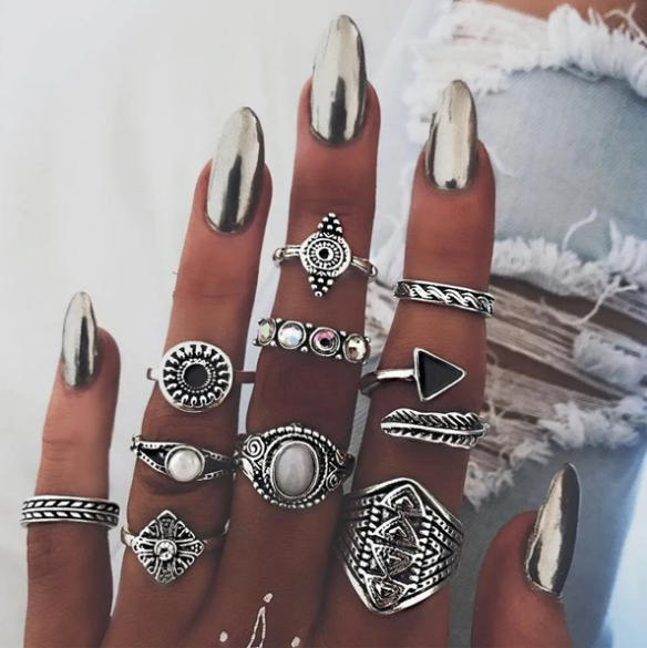 Unique premium pack of 8 to 12 rings