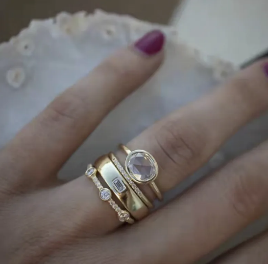 Čtvercový zirkonový prsten se čtyřmi diamanty