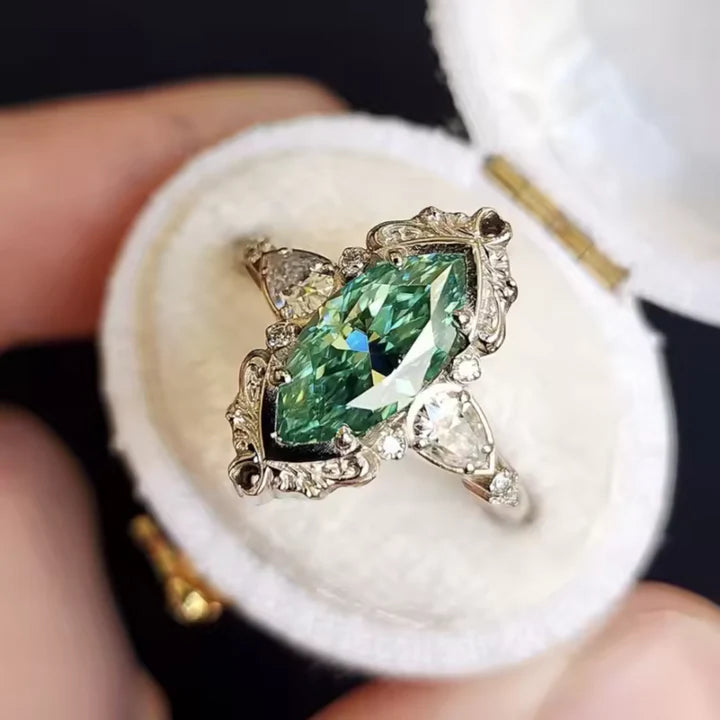 Anillo Vaelira Thornewyn.