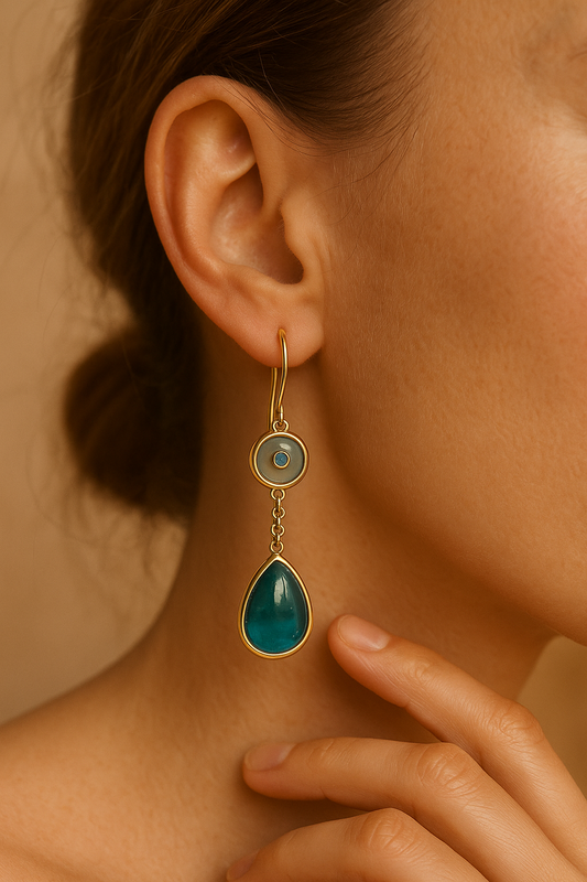 Calista | Pendientes colgantes con piedras azules.