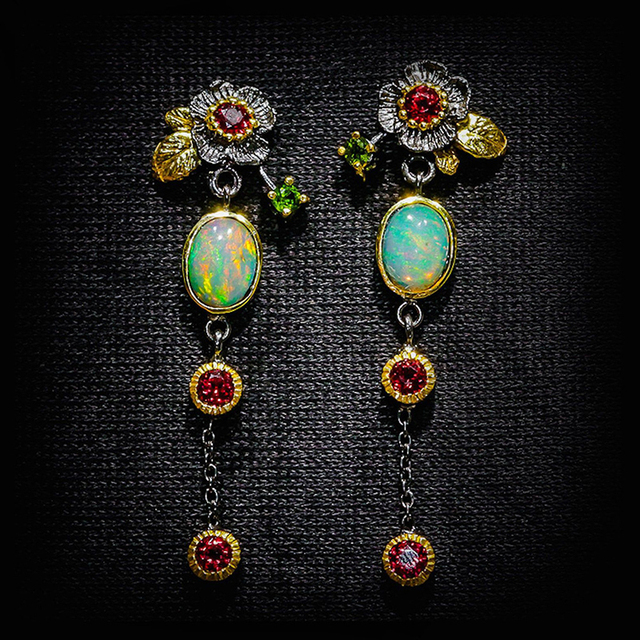 Oferta 1+1: Pendientes boho con ópalo y circonita roja