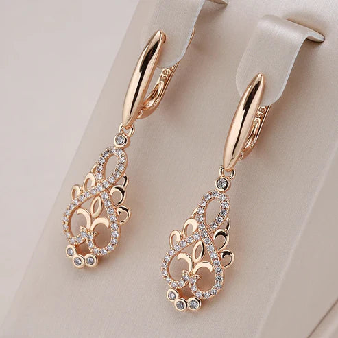 Pendientes de Elfo Elegantes con Circonitas en Oro