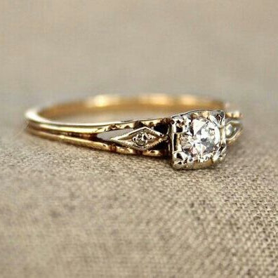 Classic Vintage Gold Zirconia Ring