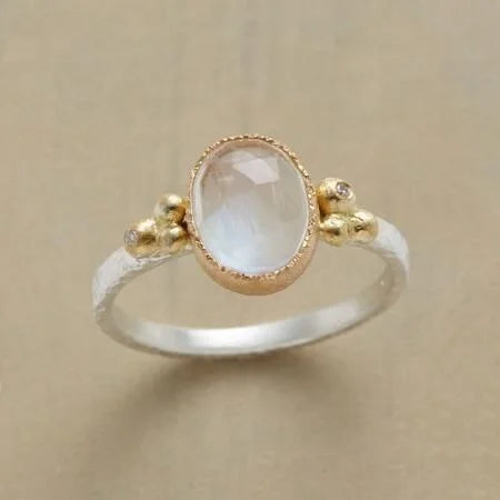 Anillo de Cristal Blanco Vintage