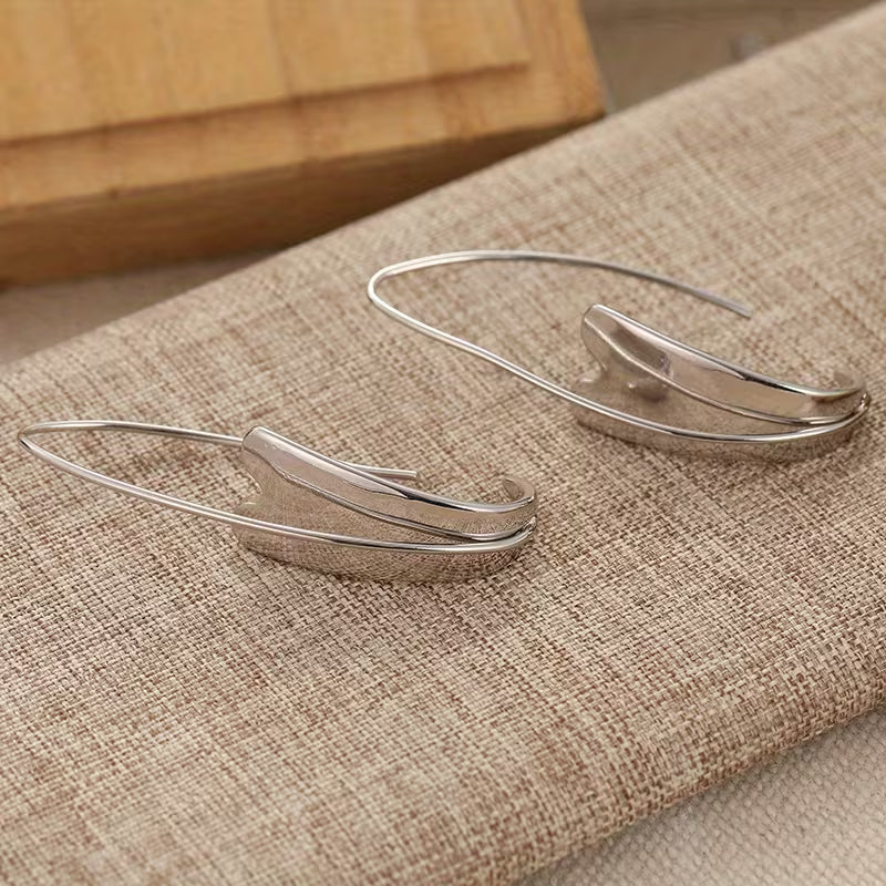 Sculpted Grace Contour Earrings