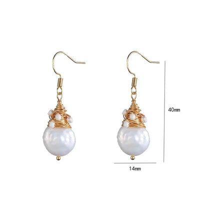 Pendientes retro de perla de agua dulce con forma especial
