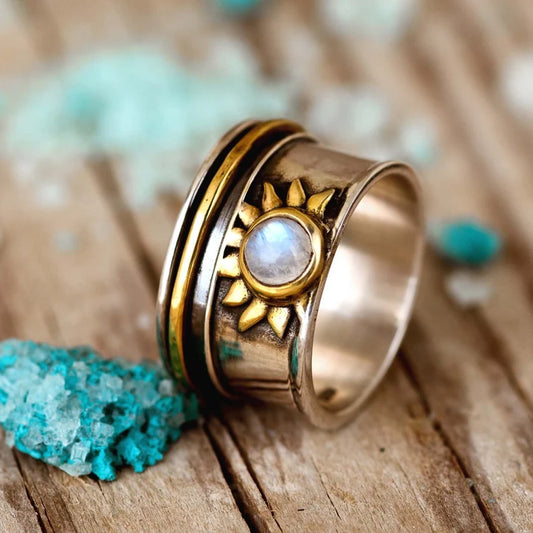 Anillo Vintage de Piedra Blanca y Sol