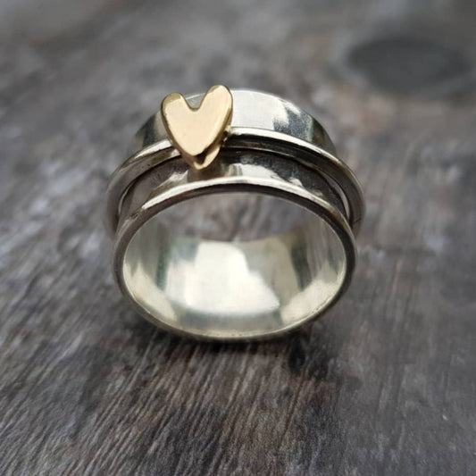 Anillo vintage corazón dorado en plata