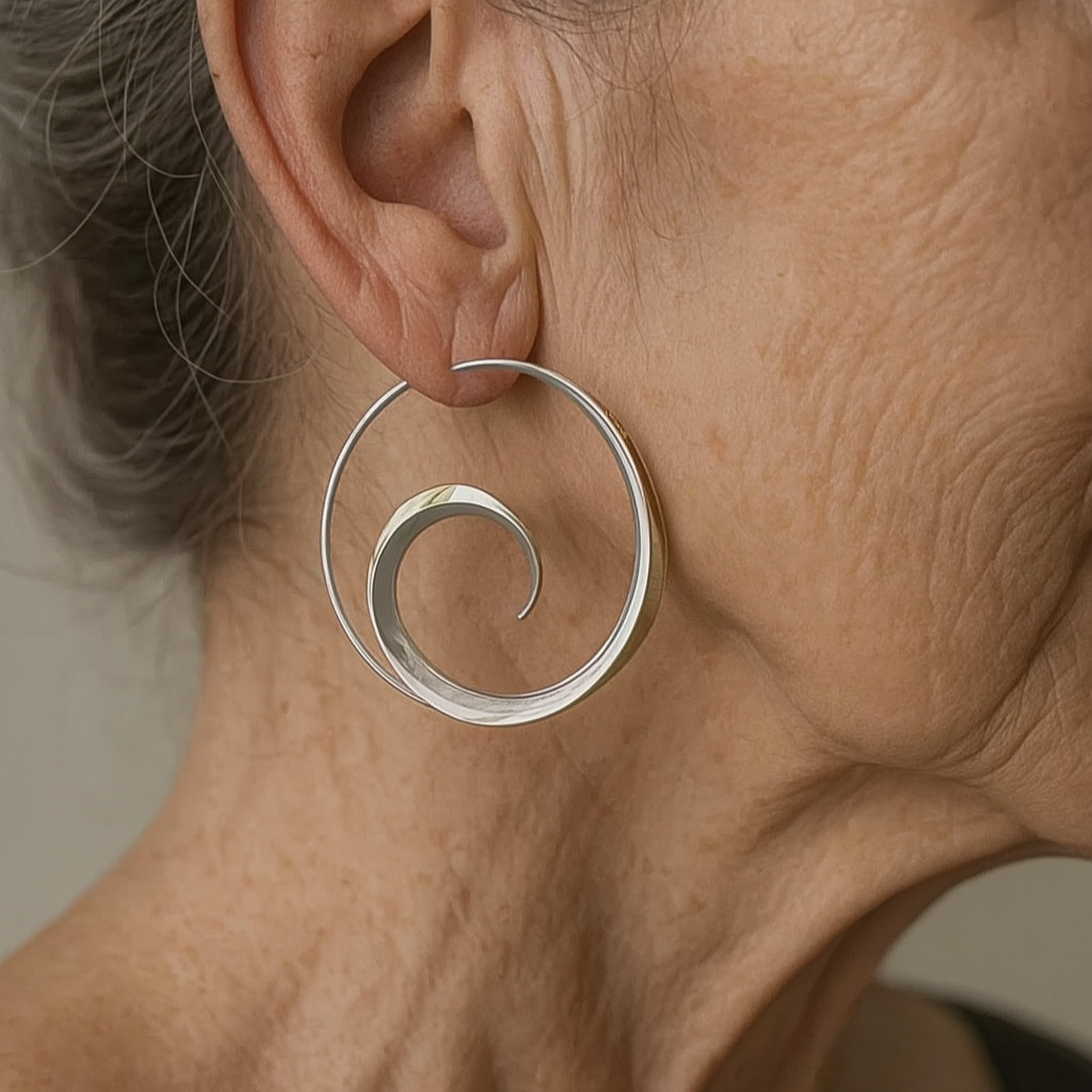 Pendientes vintage con ondas en espiral