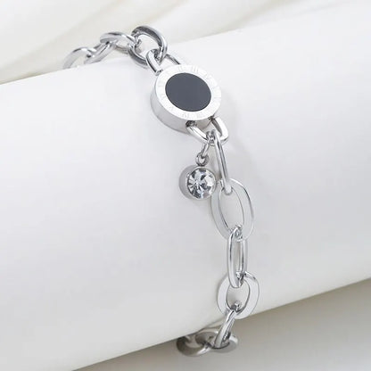 Nicole | Pulsera con Colgante de Moda