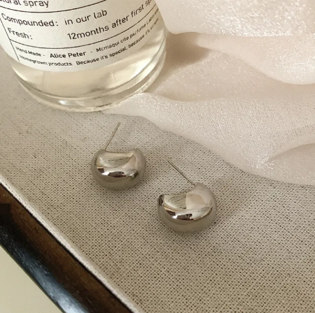 Nieregularne metalowe kolczyki wiszące