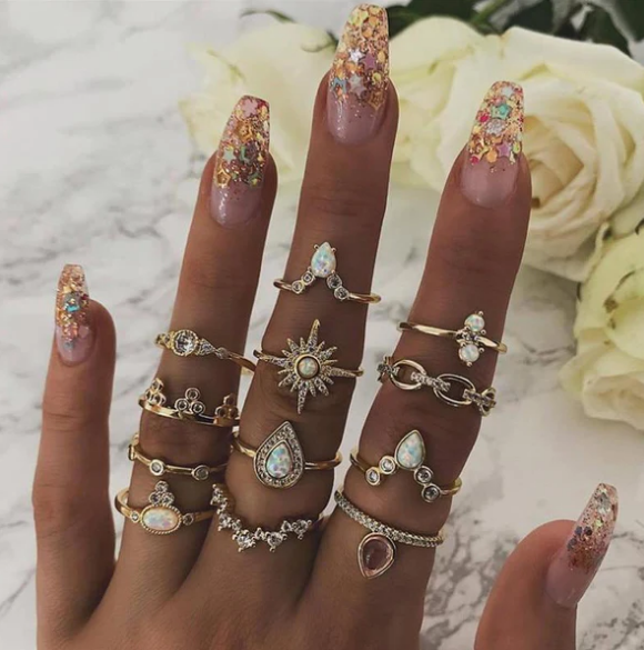 Unique premium pack of 8 to 12 rings