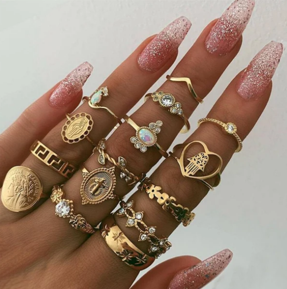 Unique premium pack of 8 to 12 rings