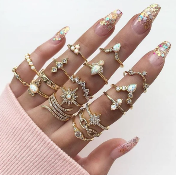 Unique premium pack of 8 to 12 rings