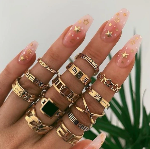 Unique premium pack of 8 to 12 rings