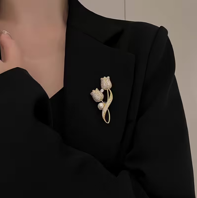 Timeless Tulip Grace Pin