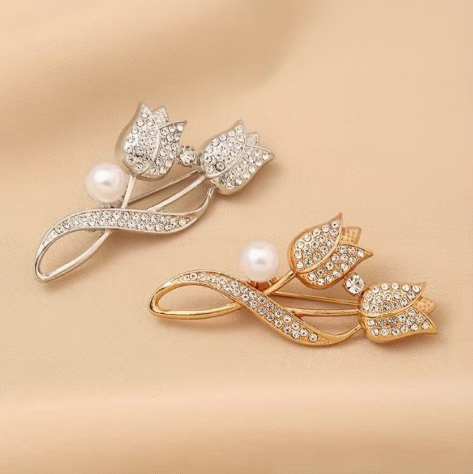 Timeless Tulip Grace Pin