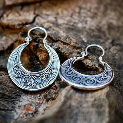 Pendientes metálicos geométricos estilo gitano