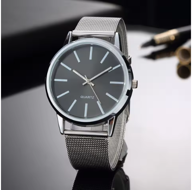 Reloj de cuarzo lujoso con caja sobredimensionada de acero inoxidable