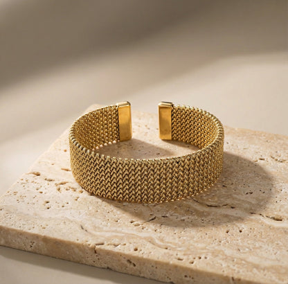 Timeless Woven Elegance Bracelet