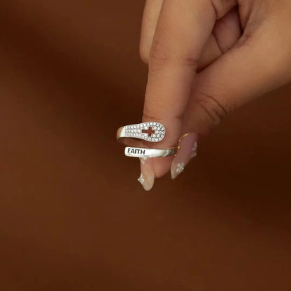 Anillo de cruz de la fe en plata con circonita