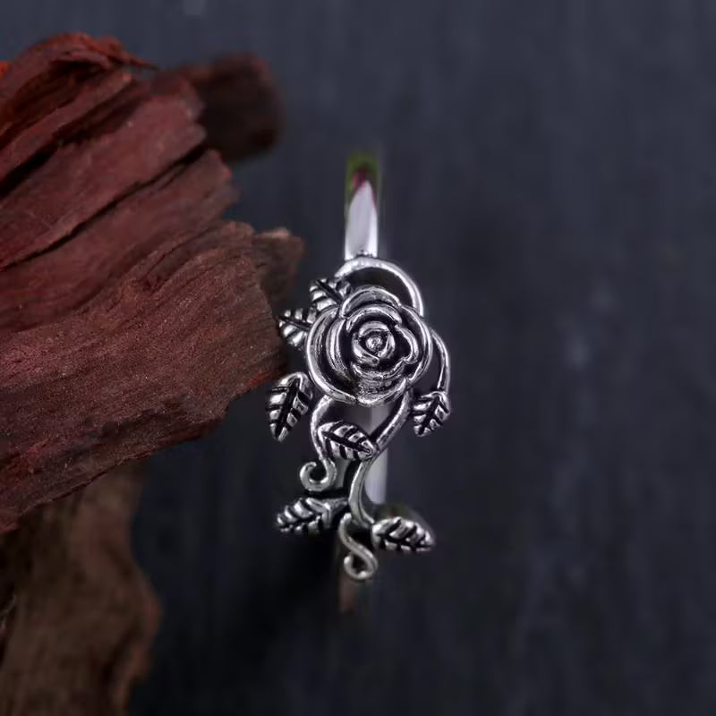 Enchanted Rosevine Elegance Ring