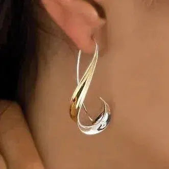 1+1 Offer: Golden dangling vintage earrings