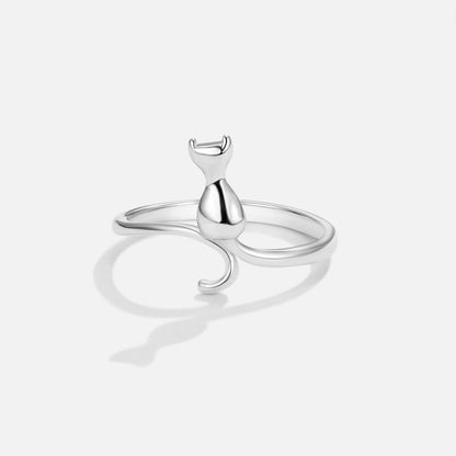Silver cat motif ring